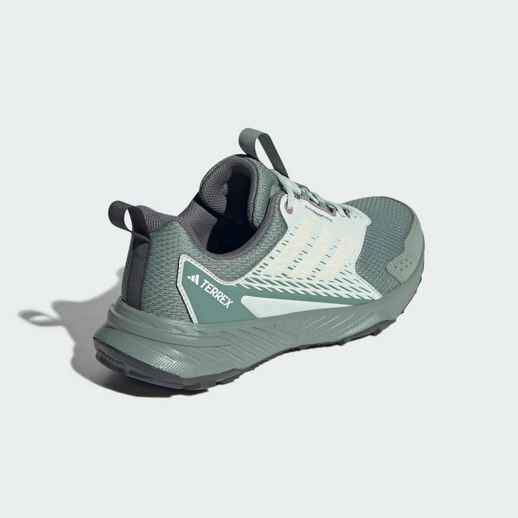 adidas adidas Tracefinder Trailrunning-Schuh Laufschuhe Damen - Silver Green / Off White / Preloved Fig - 4 | SportScheck