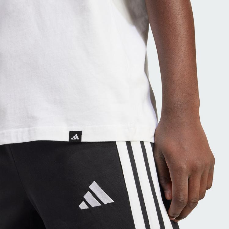 adidas adidas Graphic T-Shirt mit Wimpelmotiv T-Shirt Herren - White - 0 | SportScheck