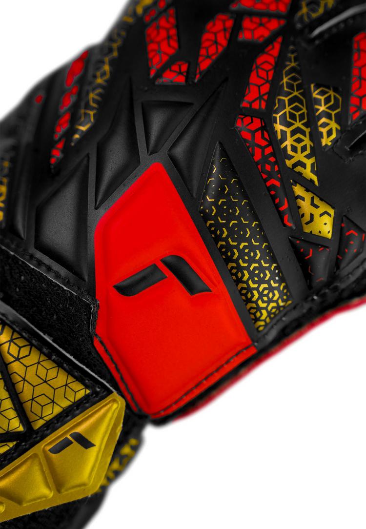 Reusch Reusch Attrakt Solid Junior Torwarthandschuhe - 7075 blck/gold/firy red - 1 | SportScheck