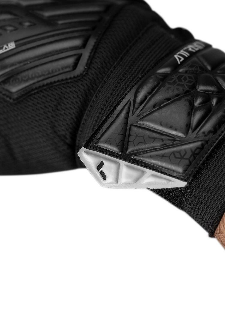 Reusch Reusch Attrakt Starter Solid Junior Torwarthandschuhe - 7700 black - 2 | SportScheck