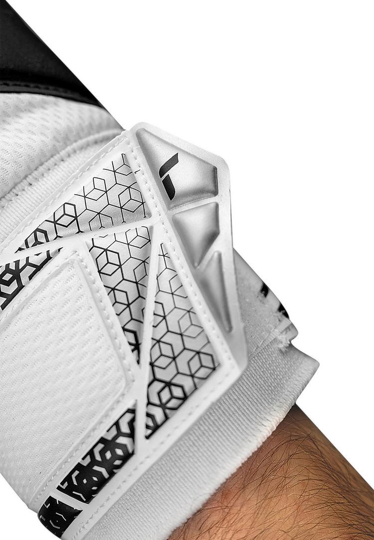 Reusch Reusch Attrakt Gold NC Torwarthandschuhe - 1125 whit/silver/black - 4 | SportScheck