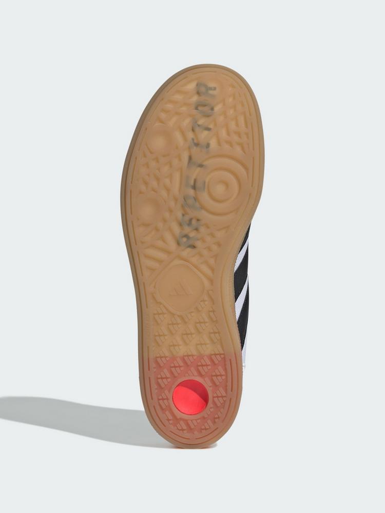 adidas adidas Spezial-Trainingsschuhe Fitnessschuhe - Cloud White / Core Black / Lucid Red - 2 | SportScheck