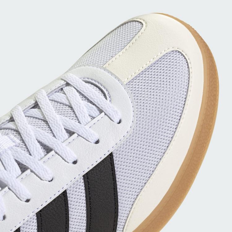 adidas adidas Spezial-Trainingsschuhe Fitnessschuhe - Cloud White / Core Black / Lucid Red - 7 | SportScheck