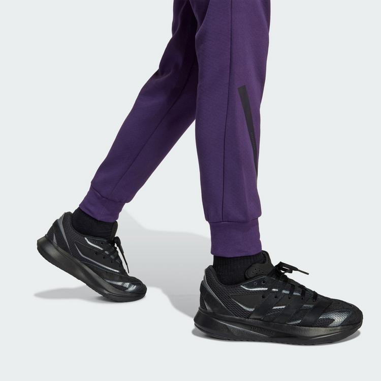 adidas adidas adidas Tapered-Leg Z.N.E. Kids Hose Stoffhose Kinder - Aurora Plum / Aurora Black - 1 | SportScheck