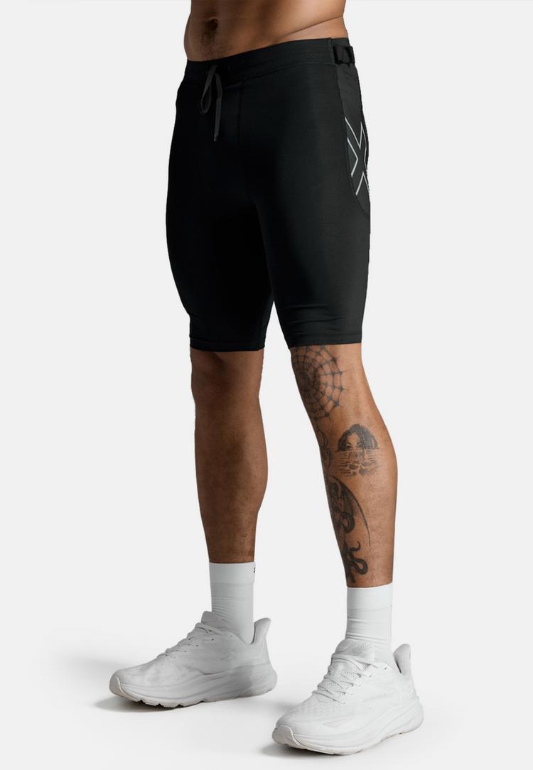 2XU 2XU Aero Mesh Compression Shorts Funktionsshorts Herren - black-silver reflective - 7 | SportScheck