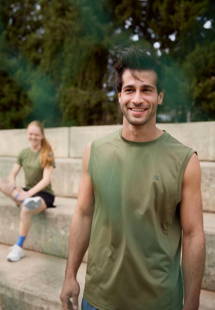 DANISH ENDURANCE DANISH ENDURANCE Sustain Sports Tank Funktionstop Herren - black/olive - 1 | SportScheck