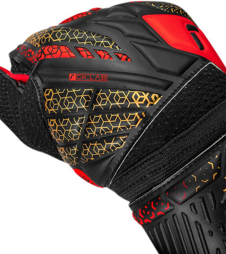 Reusch Reusch Attrakt Solid Torwarthandschuhe - 7075 blck/gold/firy red - 2 | SportScheck