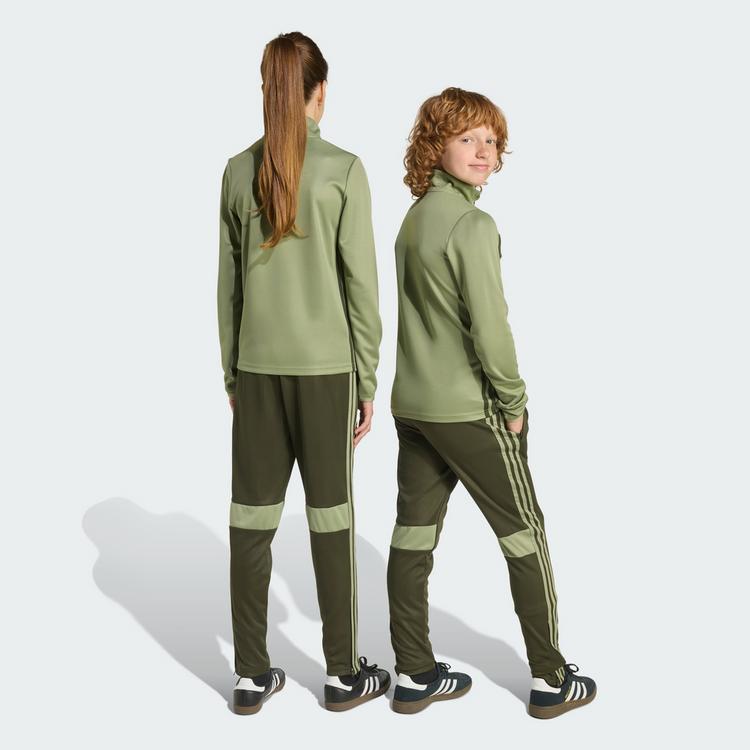adidas adidas Tiro 25 Essentials Kids Trainingshose Trainingshose Kinder - Night Cargo / Tent Green / Impact Orange - 1 | SportScheck