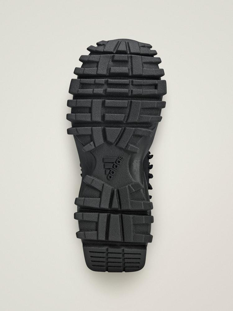 adidas adidas adidas by Stella McCartney Seeulater 2 Wanderschuhe Damen - Core Black / Brown Moss / Utility Black - 2 | SportScheck