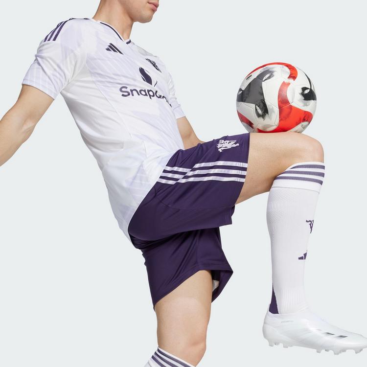 adidas adidas Manchester United 25/26 Ausw&auml;rtsshorts Fu&szlig;ballshorts Herren - Aurora Plum - 1 | SportScheck