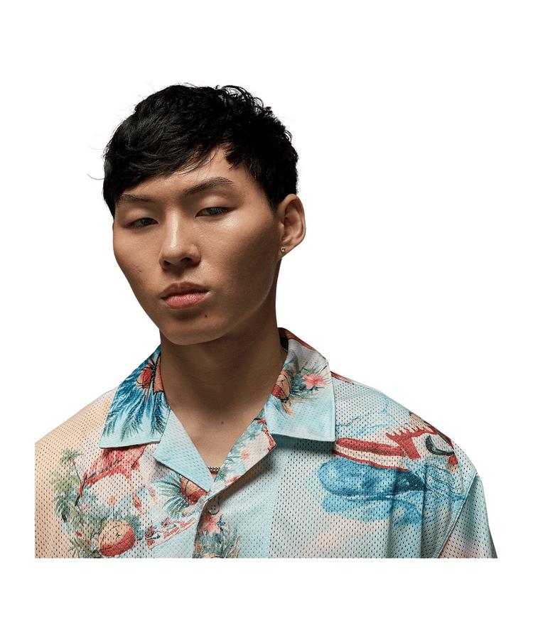 Nike Nike Essentials Printed Camp T-Shirt Beige T-Shirt Herren - beigeblau - 0 | SportScheck