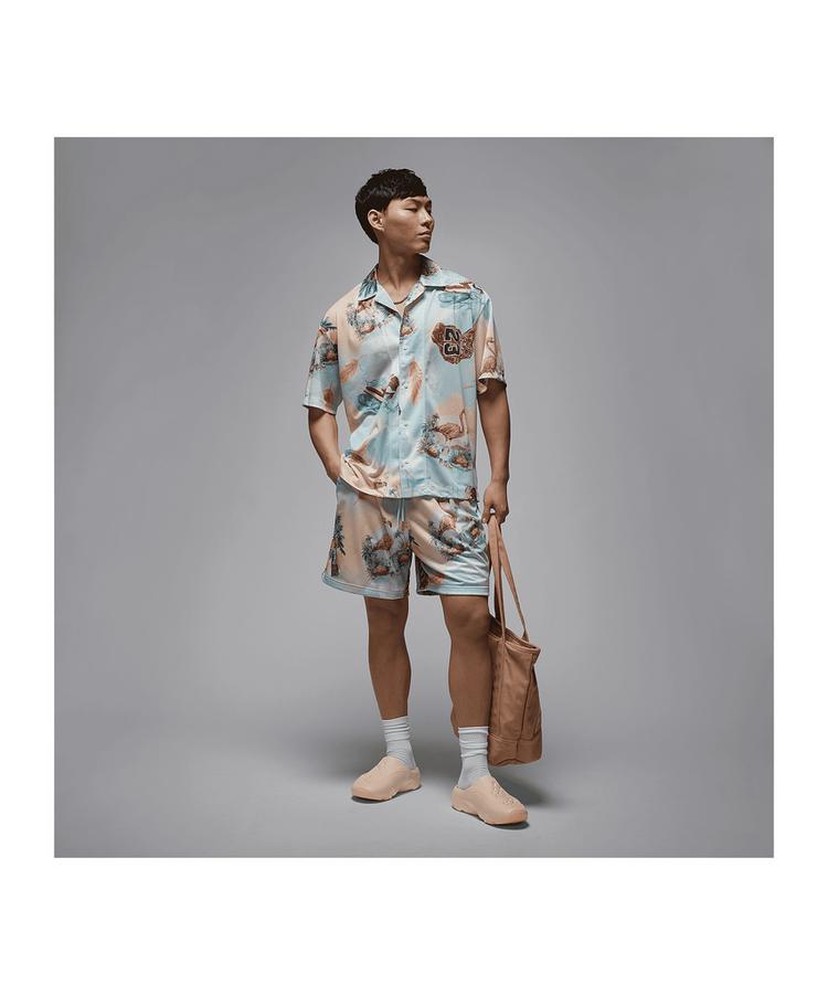 Nike Nike Essentials Printed Camp T-Shirt Beige T-Shirt Herren - beigeblau - 2 | SportScheck