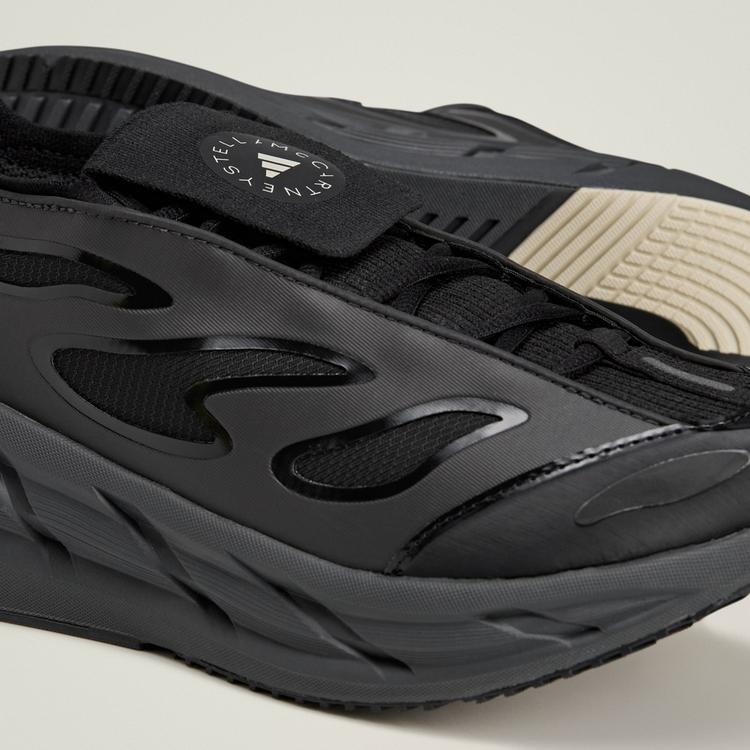 adidas adidas adidas by Stella McCartney Adistar Laufschuhe Damen - Core Black / Utility Black / Almond Milk-Smc - 6 | SportScheck