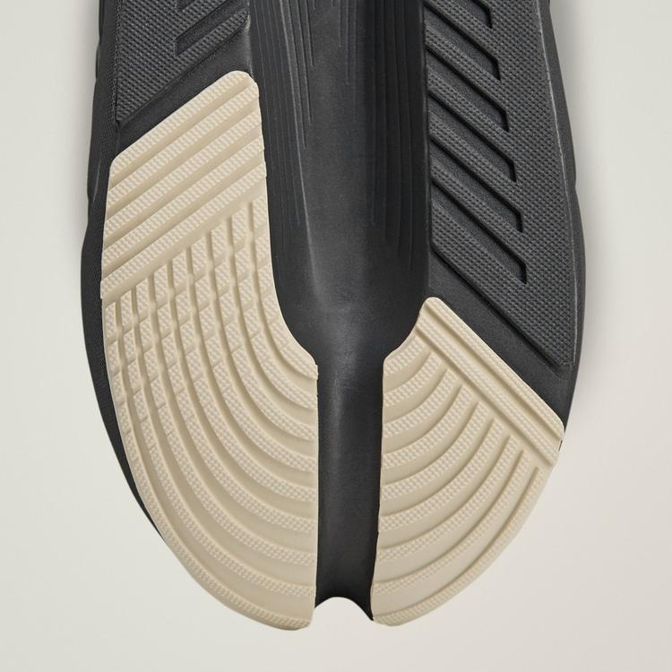 adidas adidas adidas by Stella McCartney Adistar Laufschuhe Damen - Core Black / Utility Black / Almond Milk-Smc - 7 | SportScheck