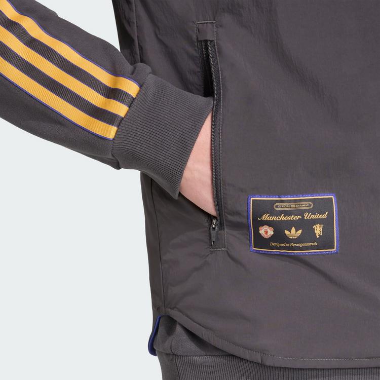 adidas adidas Manchester United Terrace Icons Weste Outdoorweste Herren - Utility Black / Semi Night Flash - 0 | SportScheck