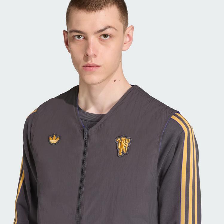 adidas adidas Manchester United Terrace Icons Weste Outdoorweste Herren - Utility Black / Semi Night Flash - 1 | SportScheck
