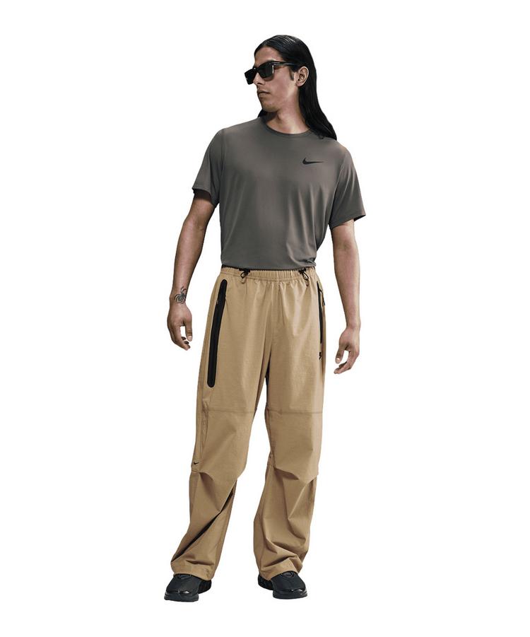 Nike Nike Tech Woven Hose Beige Shorts Herren - beigeschwarz - 0 | SportScheck