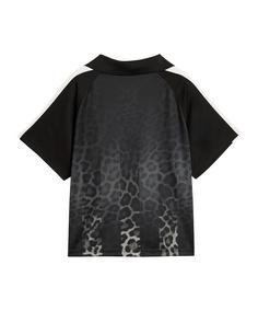 Rückansicht von PUMA T7 Leo Luxe Relaxed Trikot Damen T-Shirt Damen schwarz