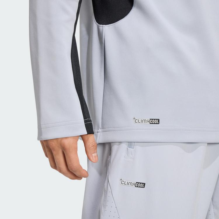 adidas adidas Tech Apparel 1/4 Rei&szlig;verschluss Funktionssweatshirt Herren - Halo Silver - 1 | SportScheck