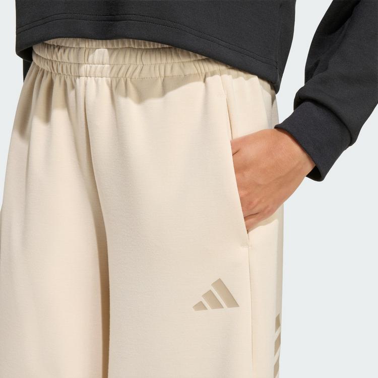 adidas adidas LANGE FUTURE ICONS-3-STREIFEN-SHORTS Funktionsshorts Kinder - Crystal Linen / Trace Khaki - 1 | SportScheck