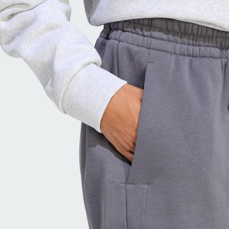 adidas adidas 3-Streifen Studio Fleece Loose Shorts Funktionsshorts Damen - Aurora Onix - 1 | SportScheck