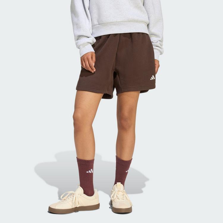 adidas adidas 3-Streifen Studio Fleece Loose Shorts Funktionsshorts Damen - Aurora Coffee - 0 | SportScheck