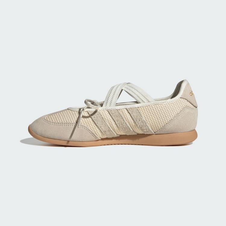 adidas adidas BARREDA MARY JANE SCHUH Sneaker Damen - Non Dyed / Matte Gold / Crystal Linen - 5 | SportScheck