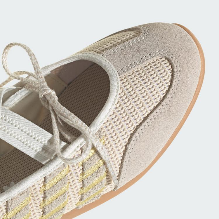 adidas adidas BARREDA MARY JANE SCHUH Sneaker Damen - Non Dyed / Matte Gold / Crystal Linen - 7 | SportScheck