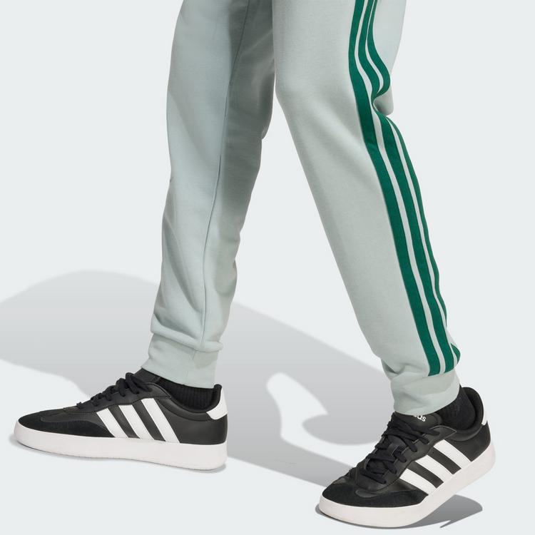 adidas adidas Essentials 3-Streifen French Terry Hose Trainingshose Herren - Wonder Sage / Collegiate Green - 1 | SportScheck