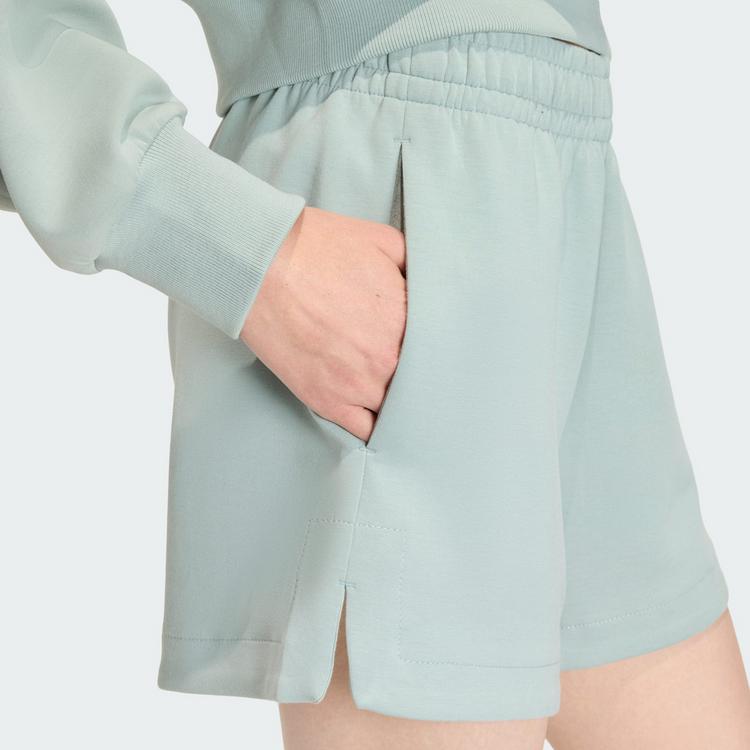 adidas adidas Soft Lux Shorts, locker geschnitten Funktionsshorts Damen - Wonder Sage - 0 | SportScheck