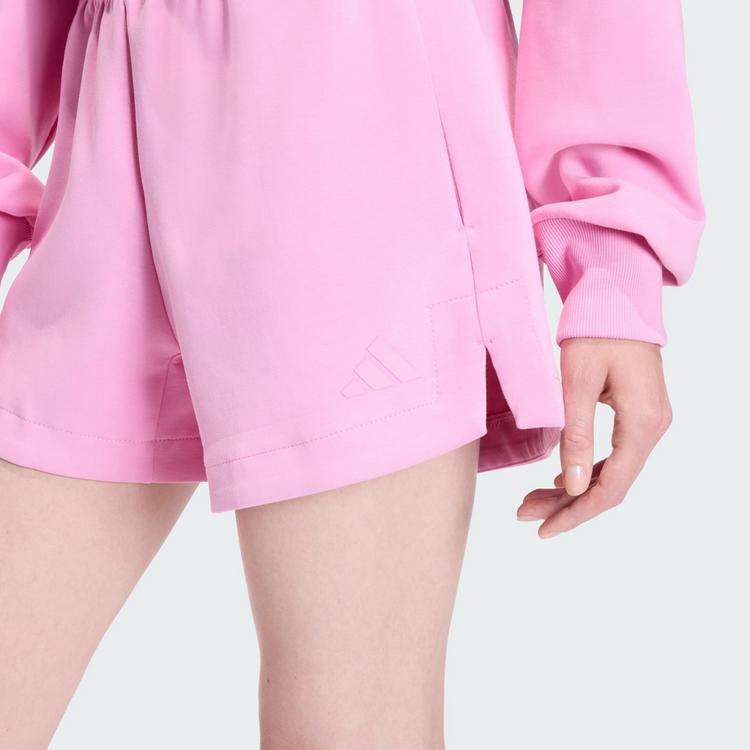 adidas adidas Soft Lux Shorts, locker geschnitten Funktionsshorts Damen - St Tropic Bloom - 1 | SportScheck