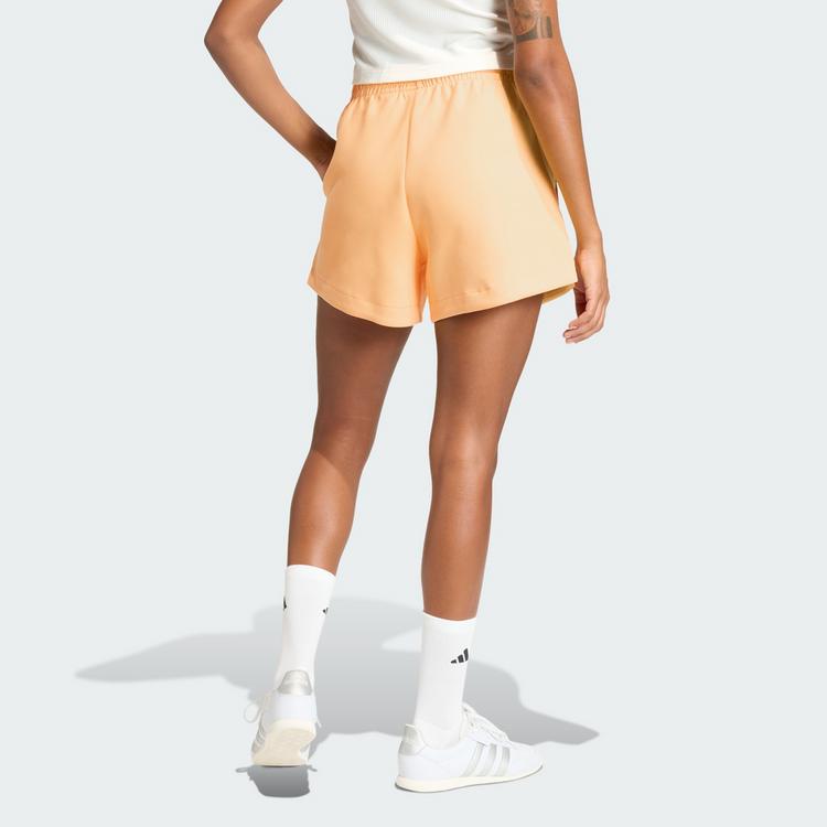 adidas adidas Soft Lux Shorts, locker geschnitten Funktionsshorts Damen - Semi Ice Tangerine - 1 | SportScheck