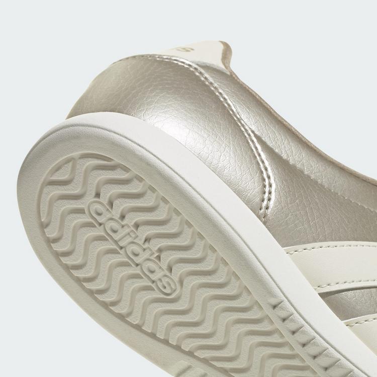 adidas adidas BARREDA LO SCHUH Sneaker Damen - Cyber Metallic / Off White / Beige - 6 | SportScheck
