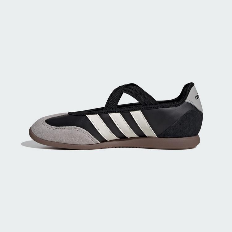 adidas adidas BARREDA MARY JANE SCHUH Sneaker Damen - Core Black / Core White / Gum - 5 | SportScheck