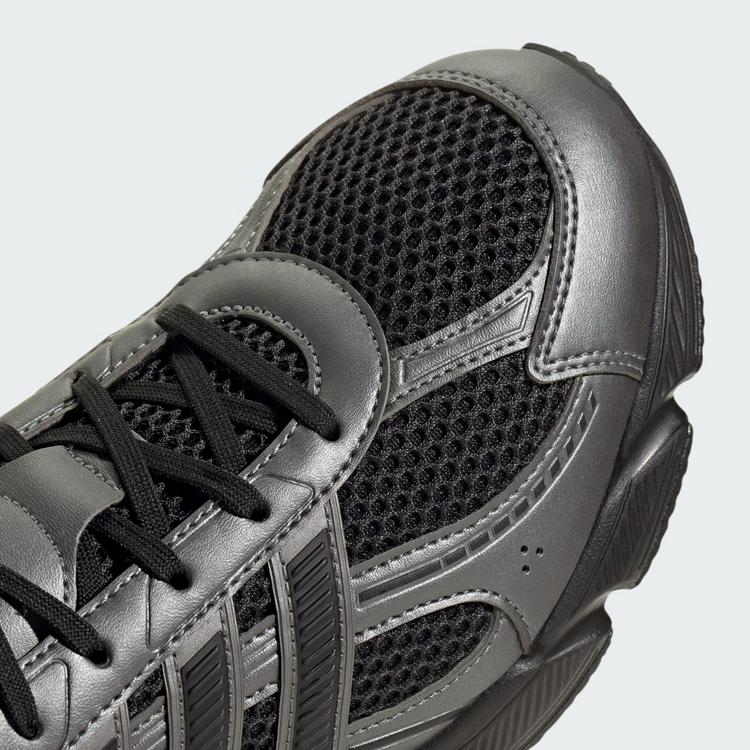 adidas adidas TECHNOCHAOS 2000 Schuh Sneaker Herren - Core Black / Core Black / Iron Metallic - 6 | SportScheck