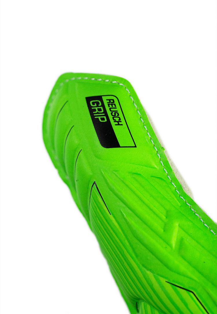 Reusch Reusch Attrakt Grip Finger Junior Torwarthandschuhe Kinder - 5007 green gecko - 1 | SportScheck
