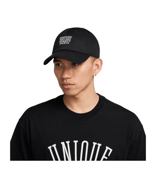 Nike Everyone Watches Womens Sports Cap Beanie Herren
