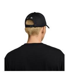 Rückansicht von Nike Everyone Watches Womens Sports Cap Beanie Herren schwarz