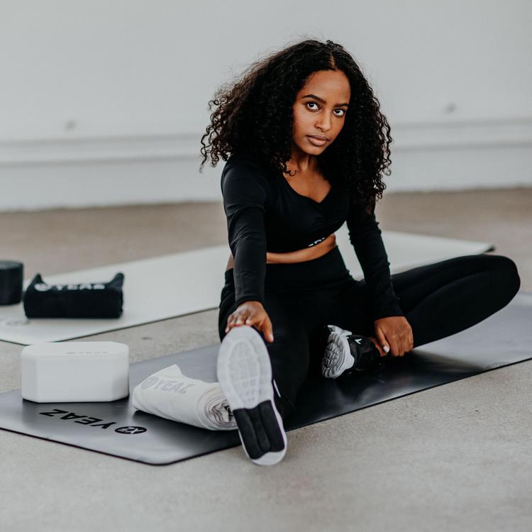 YEAZ YEAZ CARESS Matte - Onyx Shadow - 2 | SportScheck