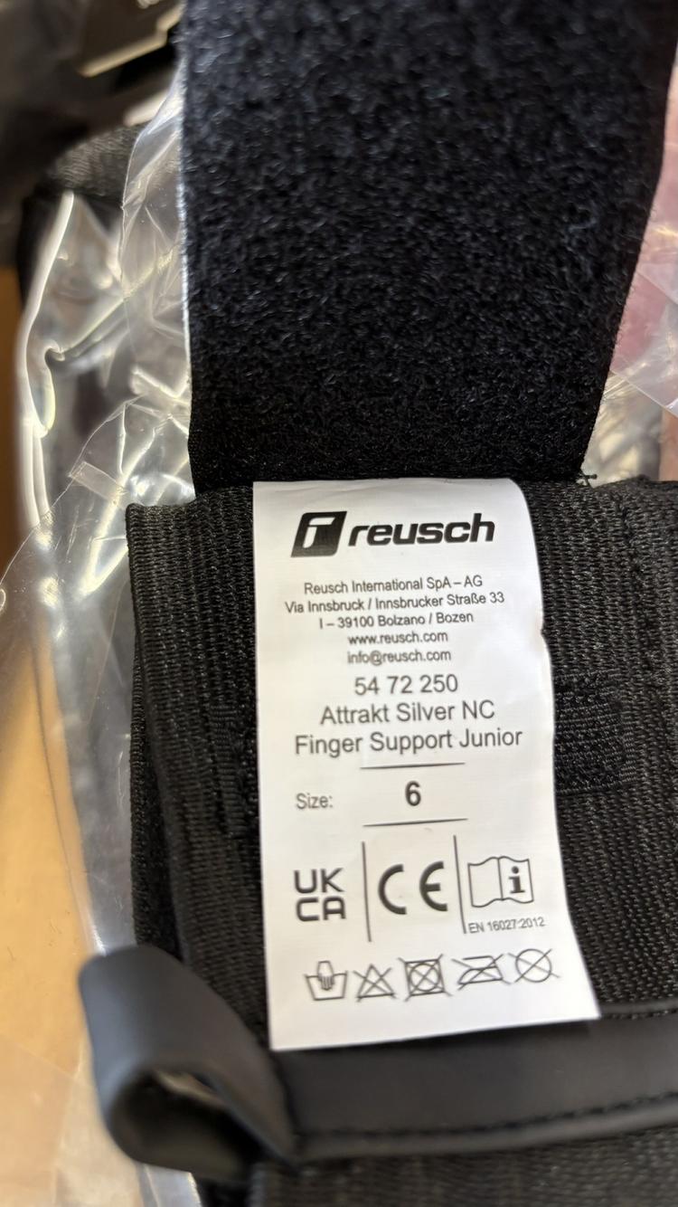 Reusch Reusch Attrakt Silver NC Finger Support Junior Torwarthandschuhe - 7740 black/gold/white/black - 8 | SportScheck