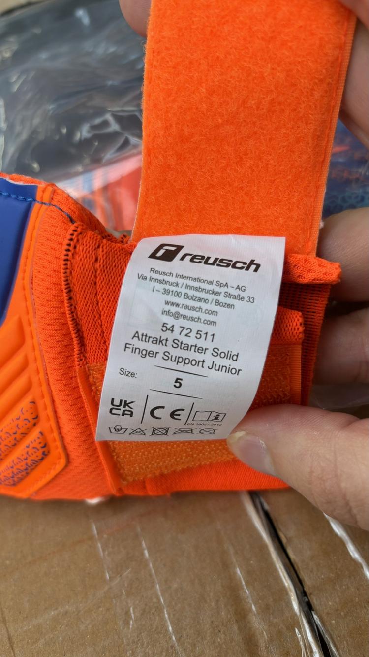 Reusch Reusch Attrakt Starter Solid Junior Torwarthandschuhe - 2210 hyper orng/elec blue - 6 | SportScheck