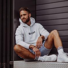 Rückansicht von YEAZ CUSHER Hoodie Linen