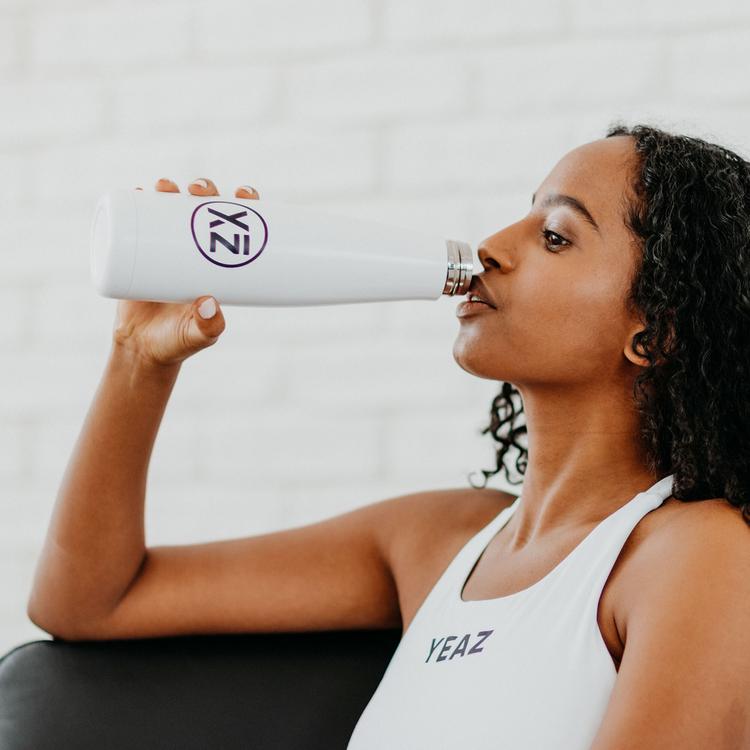 YEAZ YEAZ INTENSE Isolierflasche - Powder White - 1 | SportScheck