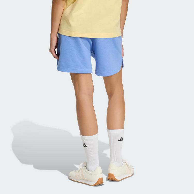 adidas adidas 3-Streifen Studio Fleece Shorts, locker Funktionsshorts Damen - Blue Fusion - 1 | SportScheck