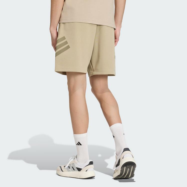 adidas adidas Future Icons 3-Streifen Shorts Shorts Herren - Wonder Cargo - 1 | SportScheck