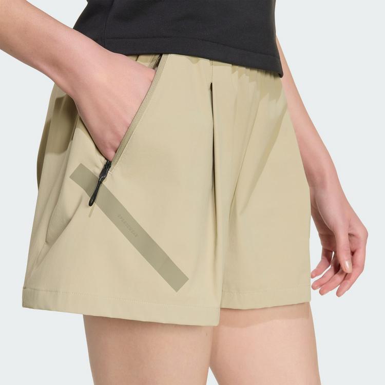 adidas adidas ADIDAS Z.N.E. WOVEN SHORTS Funktionsshorts Damen - Wonder Cargo - 1 | SportScheck