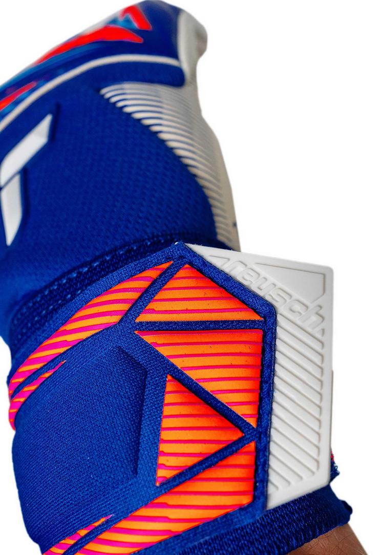 Reusch Reusch Attrakt Gold X NC Torwarthandschuhe - 4126 sharp blu/wht/shock orng - 4 | SportScheck