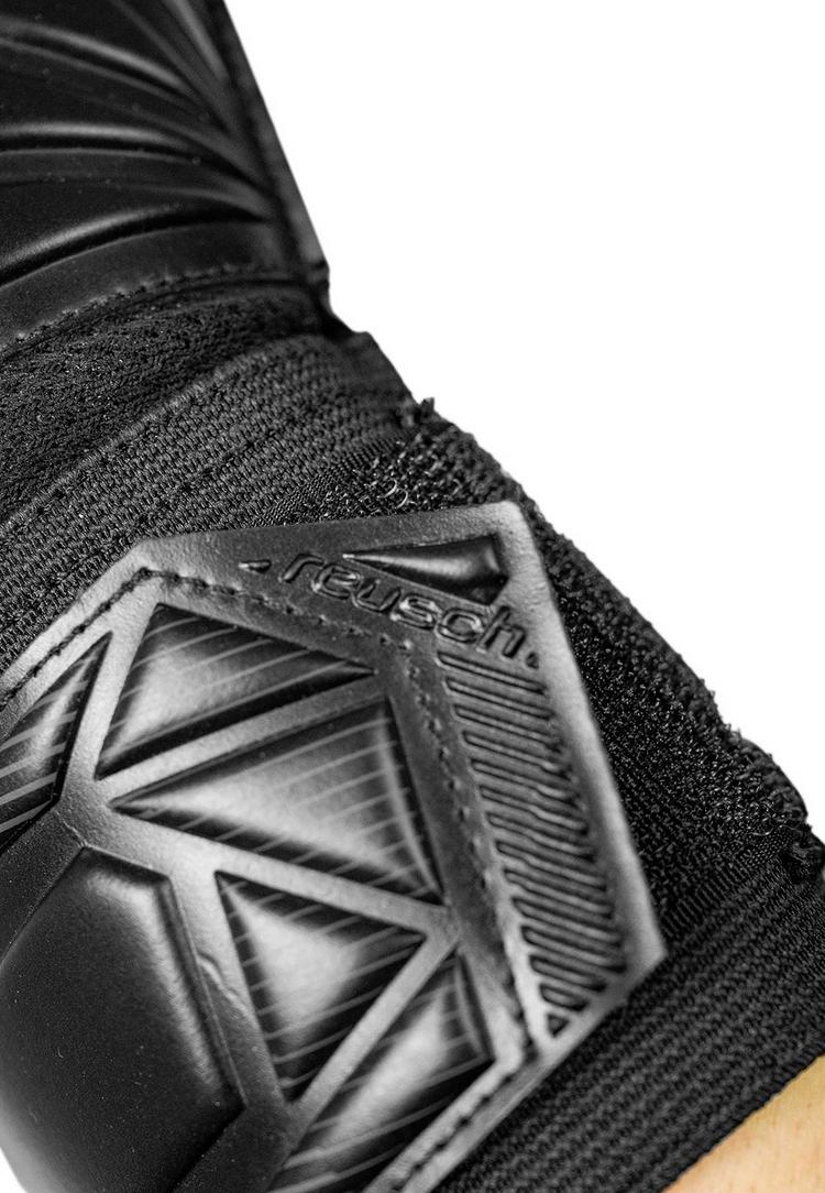 Reusch Reusch Attrakt Solid Torwarthandschuhe - 7700 black - 2 | SportScheck