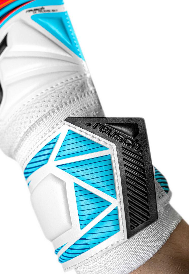 Reusch Reusch Attrakt Solid Torwarthandschuhe - 1080 white/light blue - 3 | SportScheck
