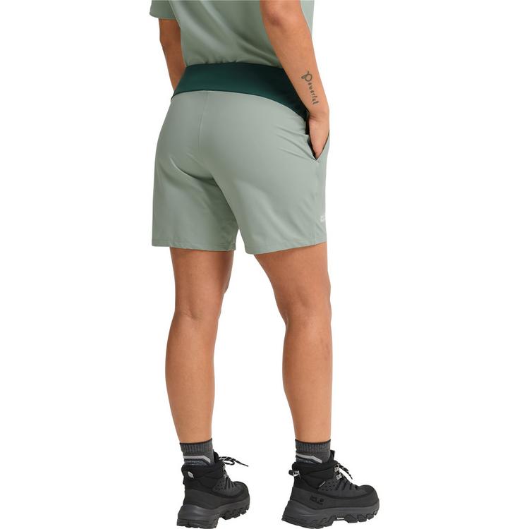 Jack Wolfskin Jack Wolfskin PRELIGHT PULSE SHORTS W Shorts Damen - green zinnia - 1 | SportScheck